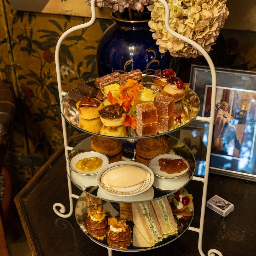 Cajsan kello viiden tee